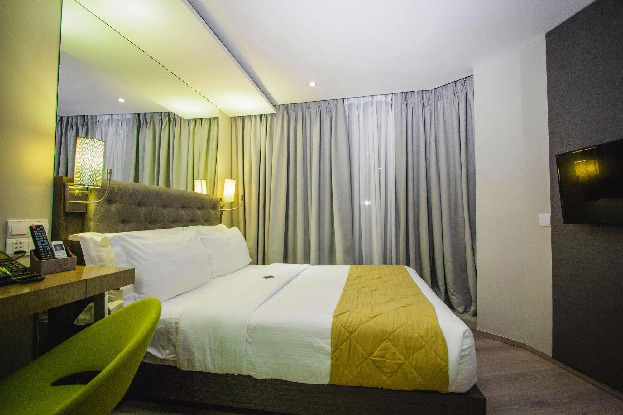 Hotel Xyz Tacloban Kültér fotó
