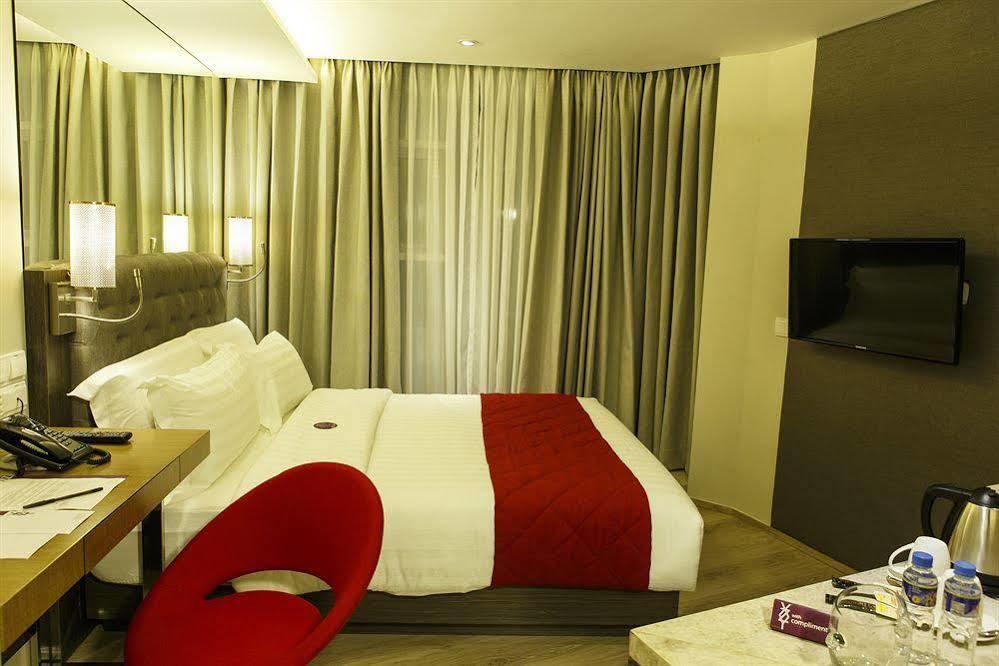 Hotel Xyz Tacloban Kültér fotó